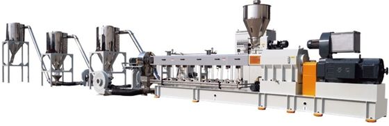 La bouteille d'ANIMAL FAMILIER s'écaille machine de réutilisation en plastique de granulatoire de double vis