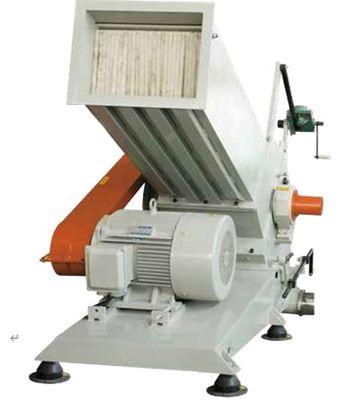 La bouteille à faible bruit de l'animal familier 1200kg/H ferraillent la machine en plastique de rebut de broyeur