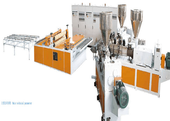 Étape en carton ondulé de JWELL couvrant faisant la ligne d'extrusion de profil de PVC de machine