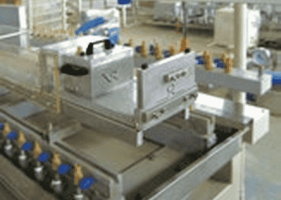 Machine à grande vitesse d'extrusion de panneau de voie de garage de PVC pp