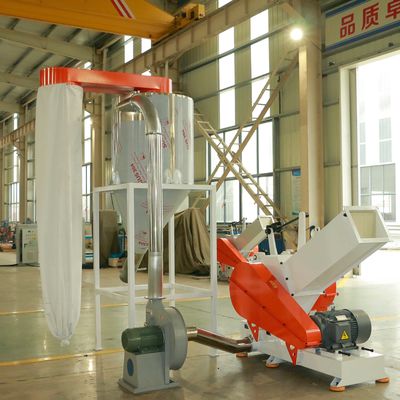 broyeur en plastique de déchets de châssis de fenêtre de porte de PVC WPC de 35kw 600KG/H