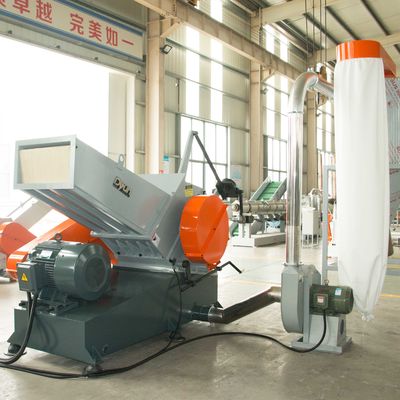défibreur de réutilisation en plastique de broyeur de PVC WPC ProfileWaste de 15kw 300KG/H