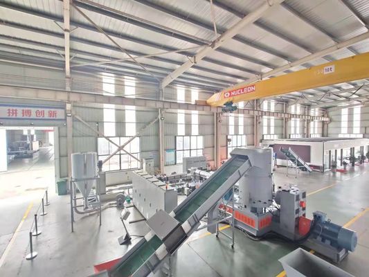 Feuille de plastique de LDPE BOPP réutilisant la ligne de pelletisation intégrée trois par machines